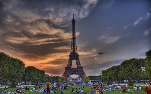 Eiffel-Tower-in-France.jpg