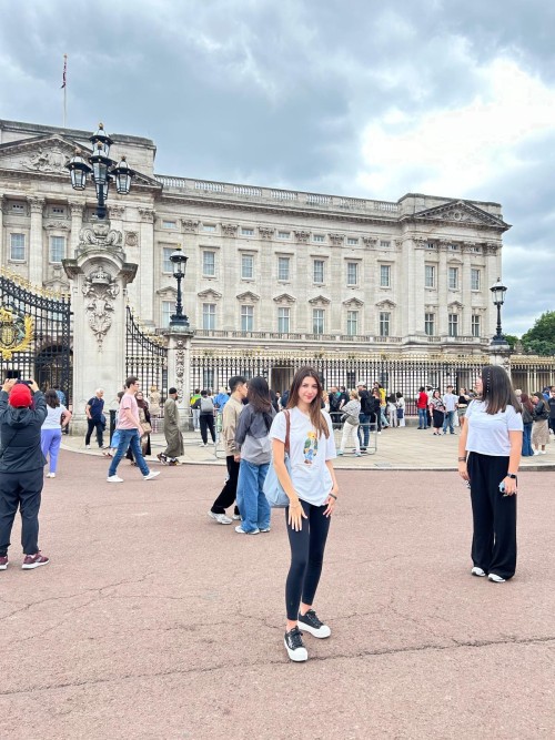 hulyadurugunduz-london.jpg