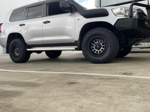 mobile-tyre-shop-3.jpg