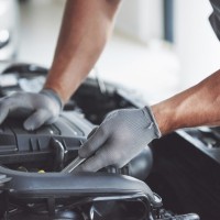auto-mechanic-working-garage-rep-1024x683
