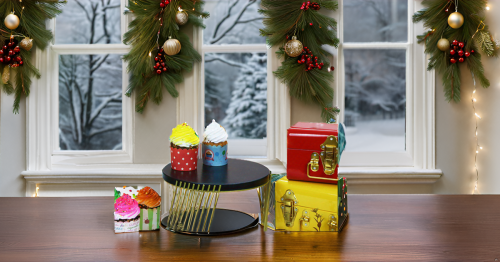 Metal-Cake-Stand---Black--Golden-Cupcake-Server.png