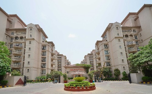 DLF-Beverly-Park-Apartment-for-Rent-in-Gurgaon.jpg