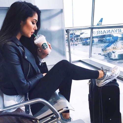 airport-outfit-color-2696.jpg