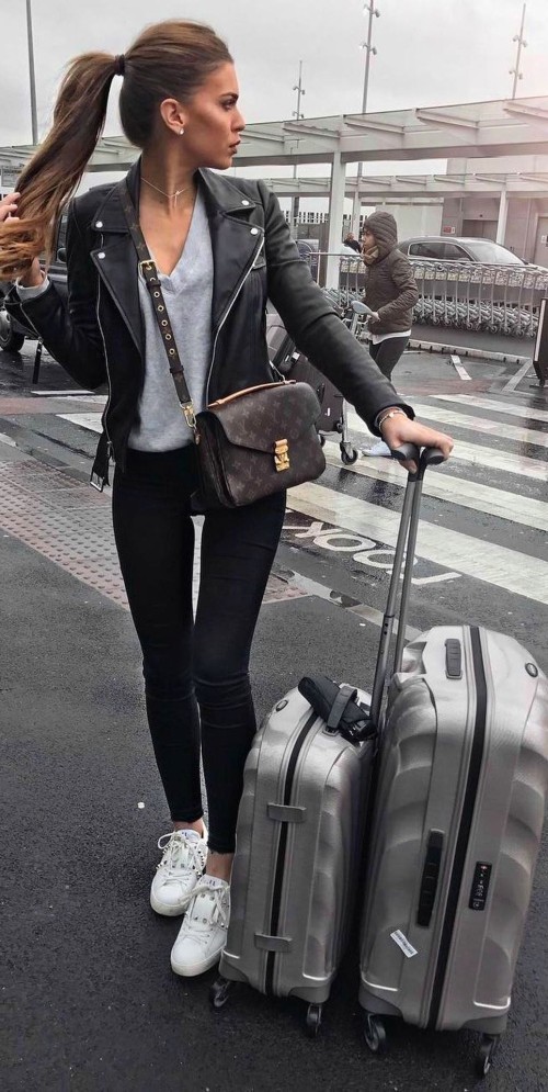 airport-outfit-color-2700.jpg