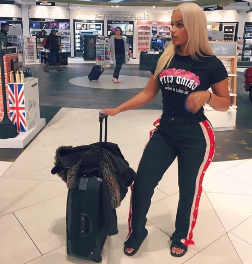 airport-outfit-color-2731.jpg