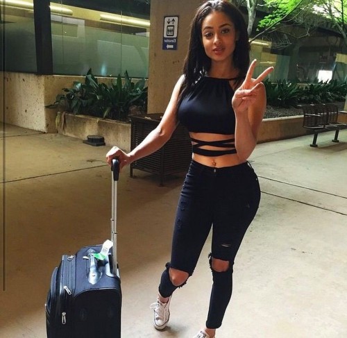 airport-outfit-color-2745.jpg