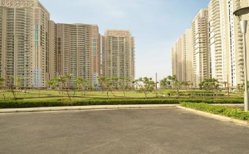 Dlf-Park-Place-Service-Apartments.jpg