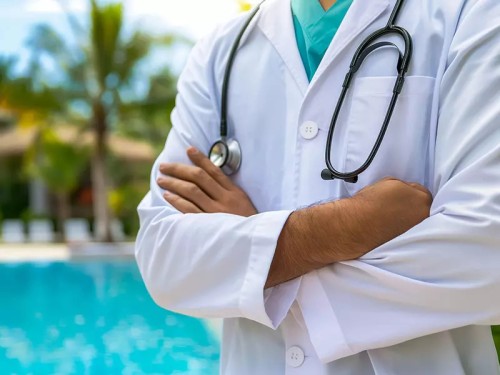 Doctor-at-Hotel.jpg