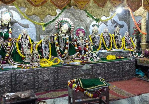 Radha Damodar Mandir Darshan